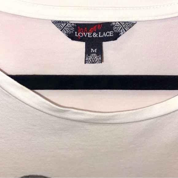 More Love & Lace White Top Curly Hair Red Lipstick Fierce Model Medium Black Red - Picture 8 of 8